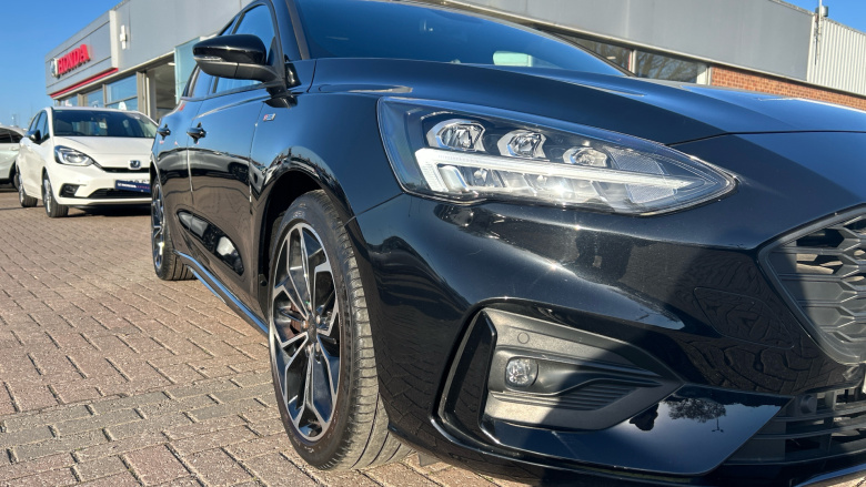 Ford Focus 1.0 EcoBoost Hybrid mHEV 125 ST-Line X Edition 5dr Petrol Hatchback